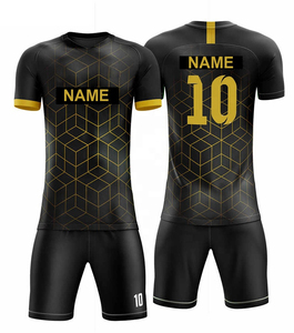 Uniformes de Fútbol Personalizados para Hombre Más Vendidos en 2026, Ropa Deportiva Sublimada OEM con Colores Personalizados, Nuevo Diseño - Product Image 4