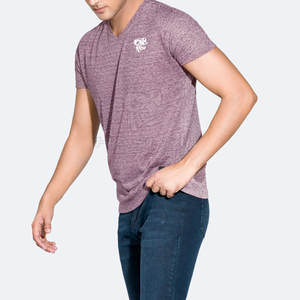 T-shirt pour homme élégant et décontracté à col en V, en coton premium, tissu doux et respirant pour un look streetwear - Product Image 2