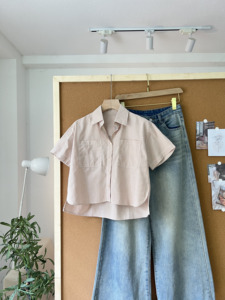 L8151009 Women's Pastel <b>Stripe</b> <b>Crop</b> <b>Top</b> Shirt Short Sleeve Oversized Double Pocket Button Down Loose Fit Casual Korean Fashion - Product Image 5