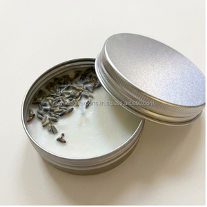 Vela aromática botánica de marca privada en lata de viaje – Cera de soja de lujo hecha a mano con infusión de lavanda - Product Image 6