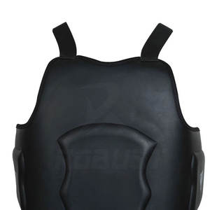 Protector de Pecho de Cuero con Acolchado Suave, Ecológico, Transpirable, Ligero, Cómodo, Fácil de Usar, Diseño Simple para Boxeo y Lucha - Product Image 3