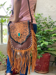 กระเป๋าสะพายพาดลำตัวหนังแท้ขนาดใหญ่ประดับพู่สำหรับผู้หญิงกระเป๋าสะพายไหล่หินเทอร์ควอยซ์หนังแท้ออกแบบได้ตามต้องการ - Product Image 3