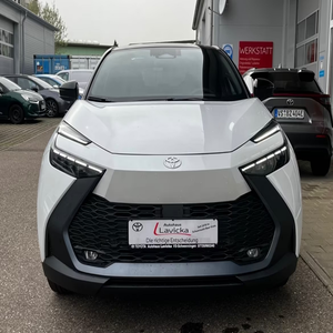 Toyota C-HR 2.0L Híbrido Enchufable, SUV Teamplayer, Eficiente en Consumo de Combustible, Automático, Volante a la Izquierda, Calidad de Exportación - Product Image 2