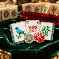 NOUVEAU Broche de luxe américaine Mahjong en émail et strass, motif Joker, oiseau, tuile Fa, dés, accessoire de revers, cadeau pour le divertissement