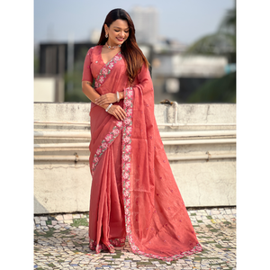 Sari de mariage brodé Coral Crush, motifs floraux multicolores et bordure en pointillés - Product Image 6