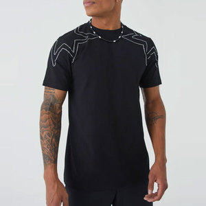 Camiseta Negra de Manga Corta a Precio Económico, Cuello Redondo, Diseño Geométrico con Pedrería, Estilo Urbano, Corte Regular - Product Image 1