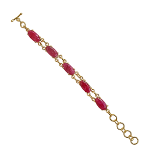 Pulsera de Latón Reciclado Sostenible, Chapada en Oro de 18K, con Gema Roja Ovalada Facetada, Joyería Elegante para Mujer - Product Image 3