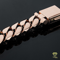 Pulsera de Lujo de Oro Rosa con Moissanita y Diseño Cubano Totalmente Cubierto de Piedras