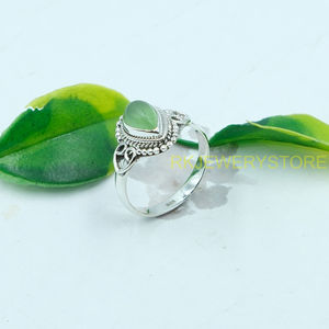 แหวนแคลเซโดนีสีเขียว แหวนเงินแท้ 925 แหวนหินสีเขียว แหวนดีไซน์แฮนด์เมด เครื่องประดับแคลเซโดนี ของขวัญคริสต์มาส วันเกิด - Product Image 2