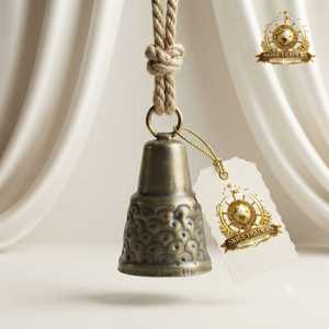 Campana de Metal Dorada Rústica con Recorte de Corazón, Campana Vintage para Colgar con Cuerda, Decoración para Árbol de Navidad, Hogar y Jardín - Product Image 3