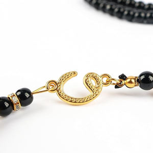 Alfombra de Oración Islámica de Alta Calidad - Diseño Musulmán Tradicional, Antideslizante y de Superficie Suave para Viajes y Uso en el Hogar - Product Image 6