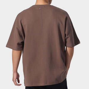 เสื้อยืดคอตตอน 100% ผ้าเนื้อหนา คุณภาพพรีเมียมสำหรับผู้ชาย แขนสั้น ระบายอากาศได้ดี สวมใส่สบาย รับสกรีนโลโก้ ขายส่ง OEM แฟชั่นใหม่ - Product Image 4