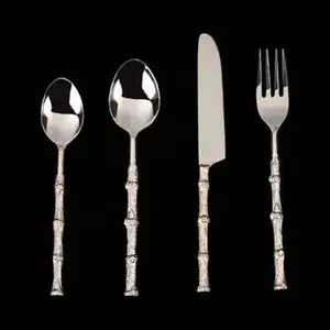 Juego de cubiertos de metal resistente y duradero, diseñado para uso diario en hogares, cafeterías y empresas de catering. - Product Image 1