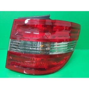 ชุดไฟท้ายขวา B-class มือสอง ของแท้ OEM 1698202664 - Product Image 1
