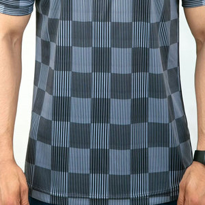เสื้อโปโลพิมพ์ลายแบบซับลิเมชั่นคุณภาพพรีเมียมสำหรับผู้ชาย แห้งเร็ว ไม่เป็นขุย เหมาะสำหรับเล่นกอล์ฟ  พร้อมลายพิมพ์แบบยืดหยุ่นตามสั่ง เสื้อผ้าผู้ชาย - Product Image 5