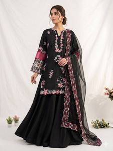 ผ้าไหมสีดำแบบดั้งเดิมสำหรับผู้หญิง Salwar Kameez Crape Silk งานปักลำดับด้วยการตัดด้านบน & Palazzo & organza dupatta - Product Image 1
