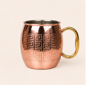 Mug à Moscow Mule en cuivre pur artisanal de qualité supérieure avec motif grec gravé et poignée en laiton, tasse à bière et cocktail pour bar - Product Image 1