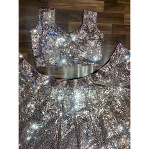 Hermosa secuencia pesada de trabajo Lehenga Choli para vestidos de fiesta o cóctel - Product Image 1