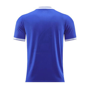 Camiseta de fútbol al por mayor a precio razonable, ropa deportiva 100% poliéster, diseño personalizado hecho por Alexandria Industries - Product Image 2