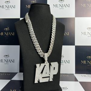 Munjani Impex - Colgante de Plata de Ley 925 con Diamante Corte Baguette, Certificado IGI, Joyería Fina para Hombre, Estilo Cristiano de Lujo - Product Image 3