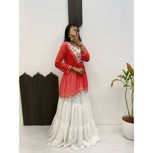 Hermosos Conjuntos Mujer Party Wear Lehenga Choli y Koti - Product Image 5