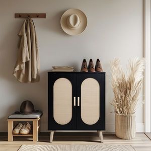 Meuble à chaussures vertical moderne à 2 portes en panneaux de particules et rotin plastique, cadre noir, surface en rotin bois naturel, pieds hauts dorés - Product Image 5