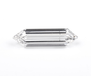 Diamante Suelto Cultivado en Laboratorio en India, Corte Hexagonal Alargado de 2.0 Ct, Grado VVS-VS, Corte Geométrico Único, Certificado IGI, Gran Venta - Product Image 1