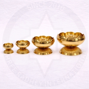 SHREE RADHEY INTERNATIONAL Juego de Lotas Geométricas de Latón Antiguo con Diamantes, Hechas a Mano en India, Recipientes para Agua, Pooja Kalash, Varios Tamaños, para el Hogar - Product Image 3