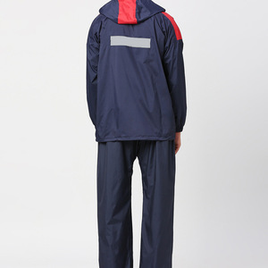 Trajes Deportivos Sublimados para Gimnasio al por Mayor, Traje de Jogging Personalizado para Hombre con Impresión por Sublimación y Logotipo Personalizado OEM - Product Image 5