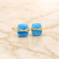 Boucles d'oreilles clous en turquoise faites à la main, enroulées de fil, taille coussin, pierres précieuses facettées, pour femmes, bijoux personnalisés OEM, vente en gros