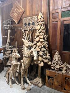 Figura de Árbol de Navidad Hecha a Mano con Raíz de Teca Sólida, Tallada con Temática Animal, Decoración Navideña para el Hogar, Arte y Coleccionismo Empresarial - Product Image 6