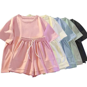 Ensemble de survêtement pour femme en toile surdimensionnée de haute qualité, col montant uni, deux pièces, avec short de survêtement au-dessus du genou, style streetwear - Product Image 2