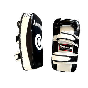 Mitaines de boxe respirantes en PU de haute qualité pour l'entraînement de boxe et de MMA, légères, durables, écologiques, pour la salle de sport et les entraînements à domicile - Product Image 1