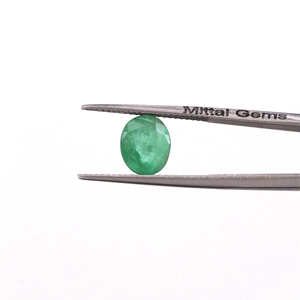 Émeraude ovale naturelle du Zambie 2,38 carats, pierre précieuse naturelle à facettes, prête à l'emploi pour la création de bijoux - Product Image 2
