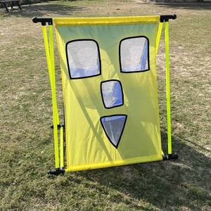 Objetivo de Tiro Plegable Portátil con Logotipo Personalizado, Alta Retención de Aire, 90x70cm, Plástico Sólido Amarillo y Azul, para Entrenamiento de Niños - Product Image 1