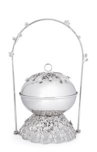 Plat de service floral en argent de luxe avec poignée en arche décorative et base en filigrane complexe, élégant pour les mariages du Moyen-Orient et du Golfe - Product Image 2