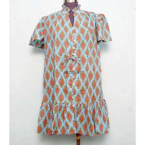 Robe Courte Florale Paisley à Boutons Naturels de Qualité Supérieure pour Femme 100% Coton, Tenue de Plage Confortable et Élégante - Product Image 2