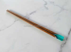 ตะเกียบไม้ทำด้วยมือเป็นมิตรกับสิ่งแวดล้อมเครื่องใช้ที่มีน้ำหนักเบาและถูกหลักสรีรศาสตร์สำหรับใช้ในบ้านและงานเลี้ยงร้านอาหารทุกวัน - Product Image 3