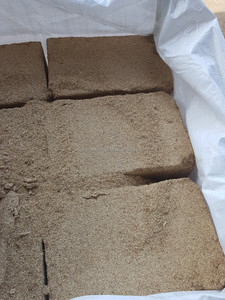 Copeaux de bois d'acacia séchés - Briquettes de bois RUF - Sciure de bois du Vietnam - Haute valeur calorifique - Biomasse - GIA GIA NGUYEN - Product Image 4