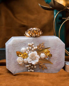 Bolso de mano de resina epoxi hecho a mano, bolso de mano de resina con temática de Ángel, estilo antiguo para decoración de boda y regalo - Product Image 2