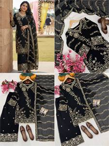 Ready to Buy in Cheap Price Palazzo Suit Enhance the Beauty of Your Wardrobe with This Newly Launched <b>Kurti</b> & Palazzo Set - Product Image 5