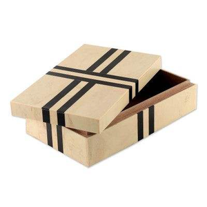 Caja de joyería de resina de fabricación india, elegante organizador para joyería fina y de moda, disponible por blossom craft india. - Product Image 1