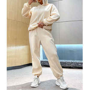 Conjunto de Dos Piezas de Camiseta y Pantalones Cortos para Mujer, Ropa de Verano 2024, Trajes Deportivos Personalizables para Mujer - Product Image 3