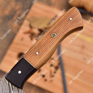 Couteau de Chef Professionnel Moderne Léger en Acier Damas Ambidextre Fabriqué sur Mesure avec Manche Intégral à Motif Torsadé et Manche en Olive Naturelle - Product Image 3