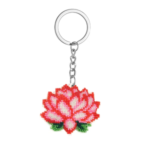 Lindo llavero de punto de cruz con forma de corazón y cuentas completas para hacer tú mismo - Product Image 3