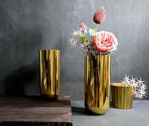 Premium Iron <b>Flower</b> Vase For Modern Interior Decoration And Sophisticated Table Centerpiece <b>Display</b> - Product Image 1