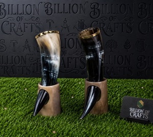 Corne à boire viking en corne de buffle naturelle avec support, corne à eau viking faite à la main, corne à boire en corne de buffle - Product Image 1
