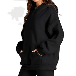 Sweat à capuche ample en molleton de coton pour femme, couleur noire unie, style décontracté, imperméable, respirant et écologique - Product Image 3