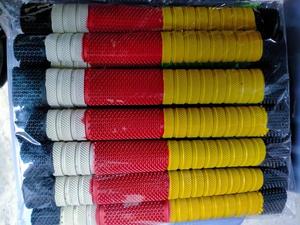 MIRBA SPORTS Bates de Cricket de Caucho Inglés de Alta Calidad para Uso Profesional con Tamaños y Empaque Personalizados - Product Image 2