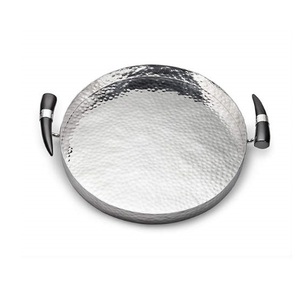 Plateau de service rectangulaire en métal de qualité supérieure avec finition élégante pour les hôtels, les restaurants et les emballages cadeaux - Product Image 2